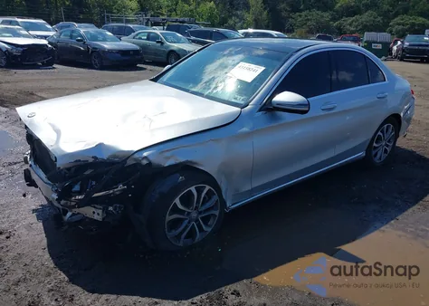 2017 Mercedes-Benz C 300 4Matic из США, поврежденный, VIN 55SWF4KB5HU207526